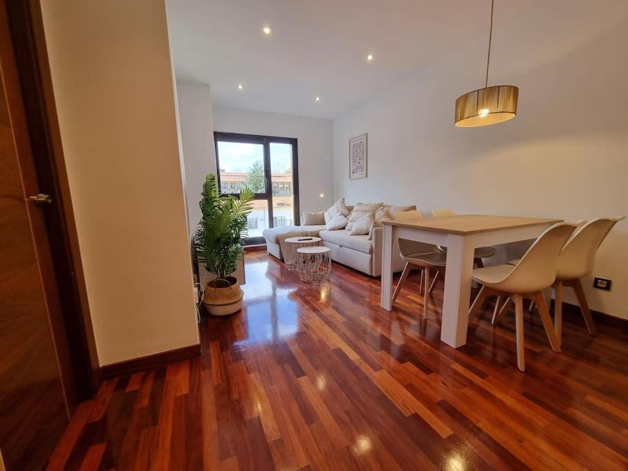 604B - Apartamento Con Garaje Овьедо Экстерьер фото